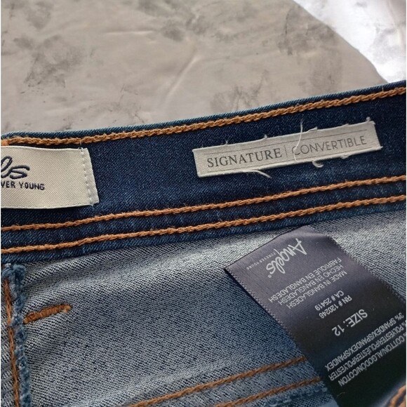 2 Denim Skinny Jeans Light & Dark Wash Size 12 - Picture 11 of 13